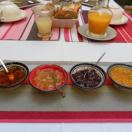 Bed & Breakfast Sous Le Neflier Nimes